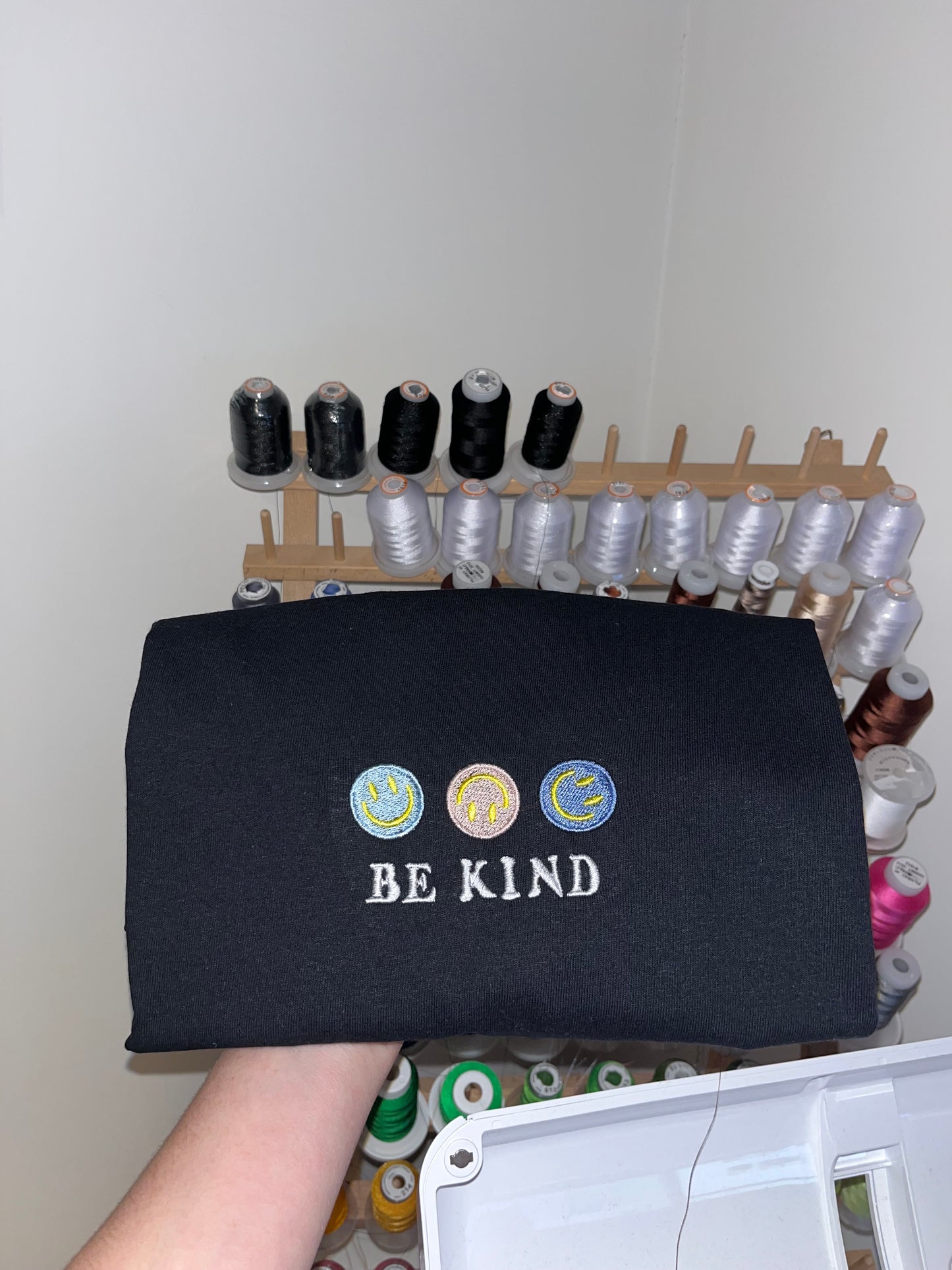 Be Kind Embroidery T-Shirt