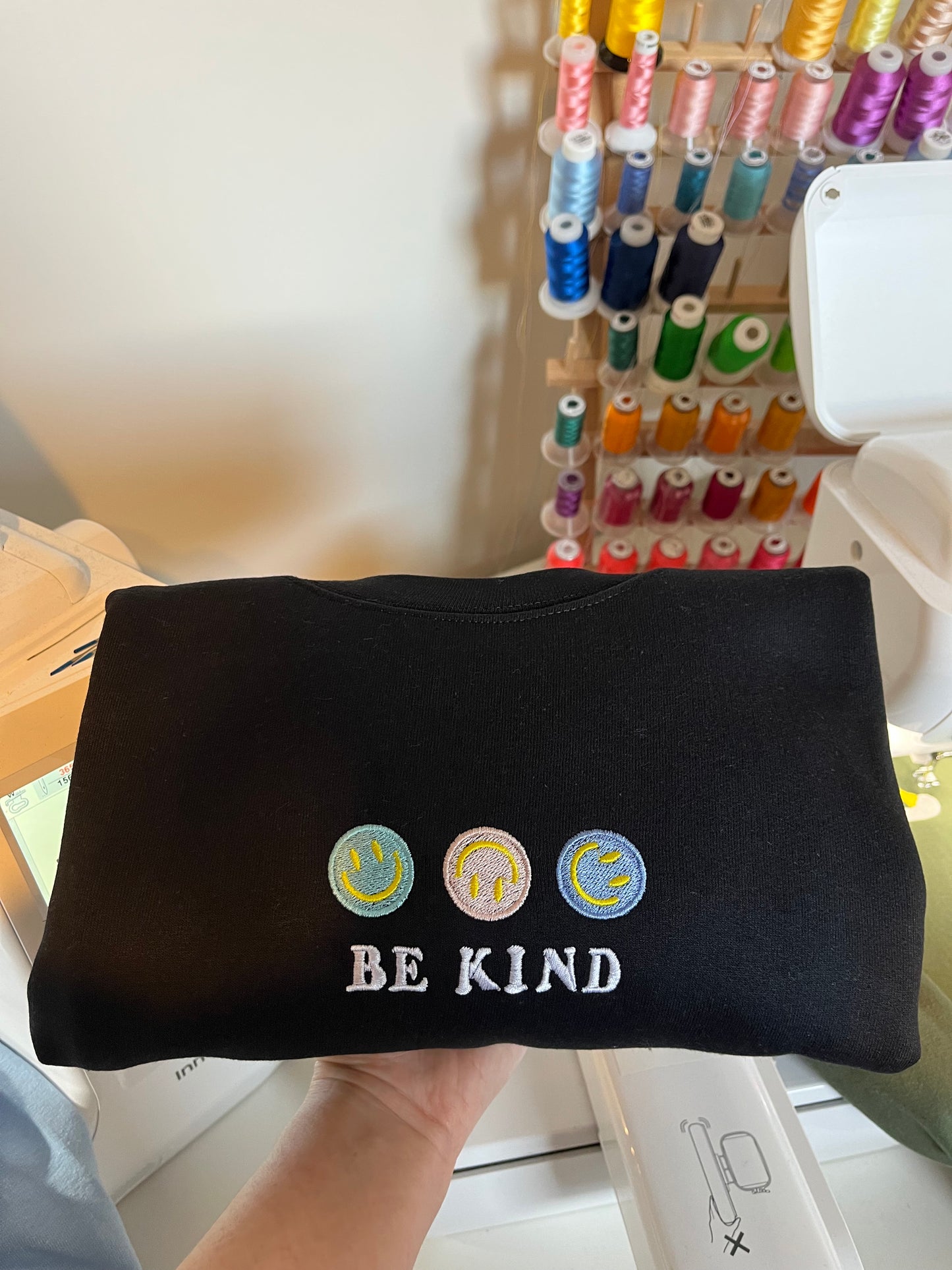 Be Kind Embroidery Sweatshirt